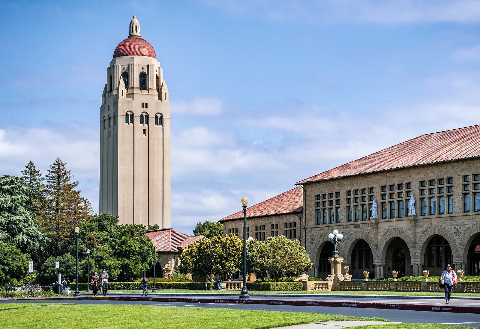 Hoover-Tower-Stanford-University-California.jpg